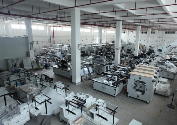 Flatbed silkscreen printing machine 
